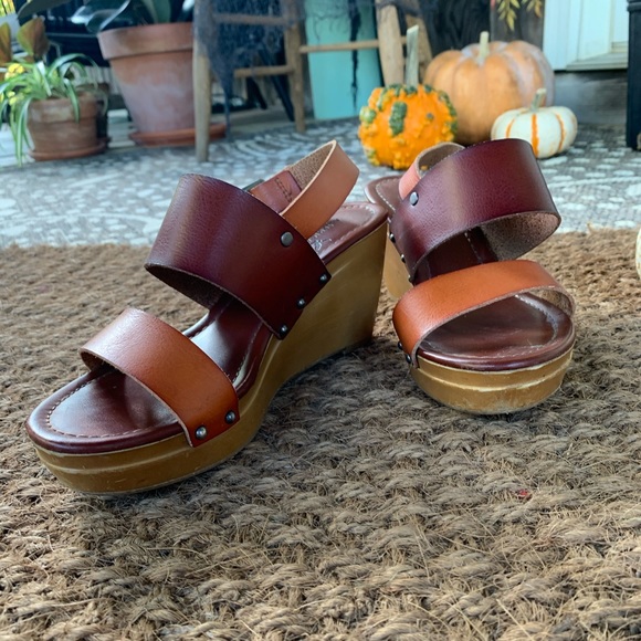 American Eagle Leather Wedges - Picture 1 of 7